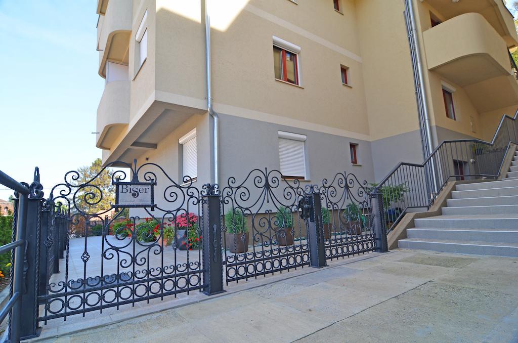 Apartments Biser Vrnjačka Banja Esterno foto